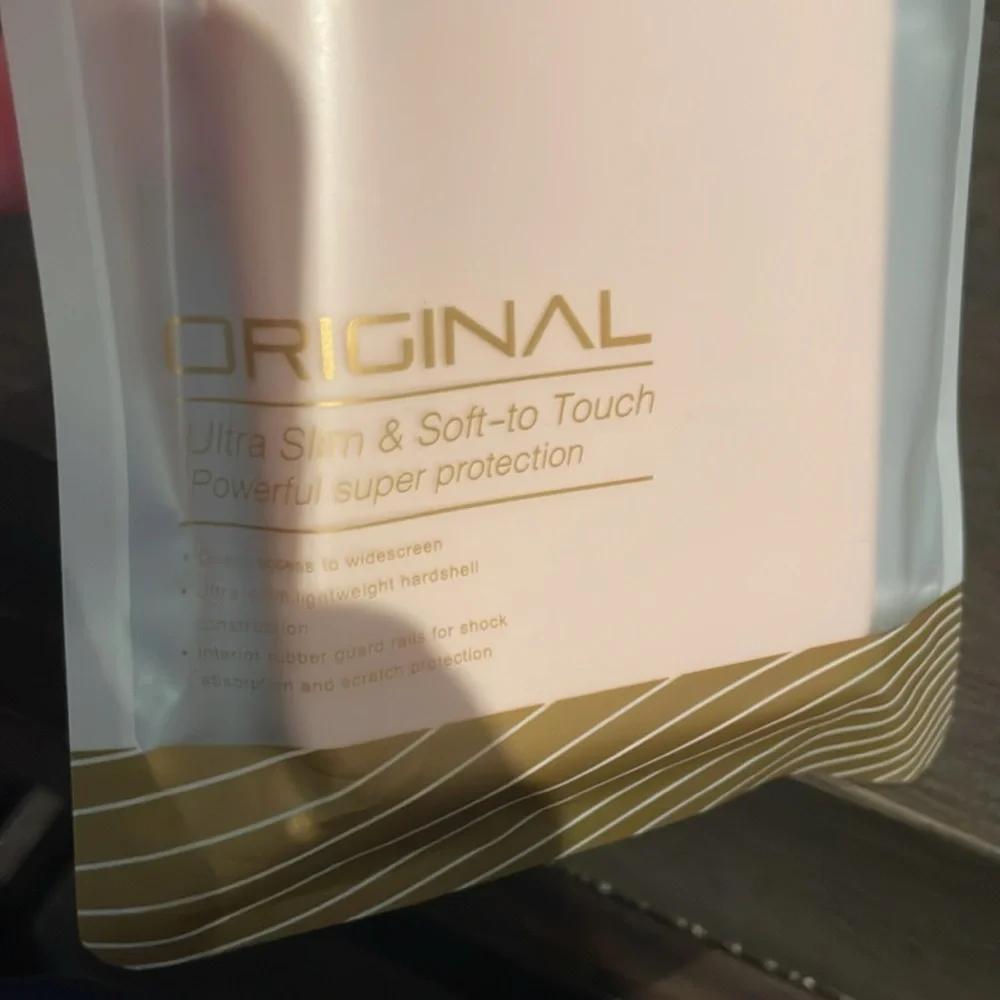 Phone case - Picture 2 of 4